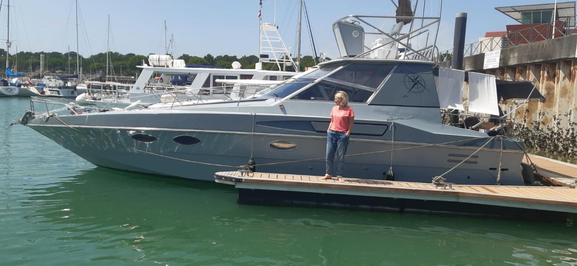 Botel Bateau Cocoon En Amoureux *