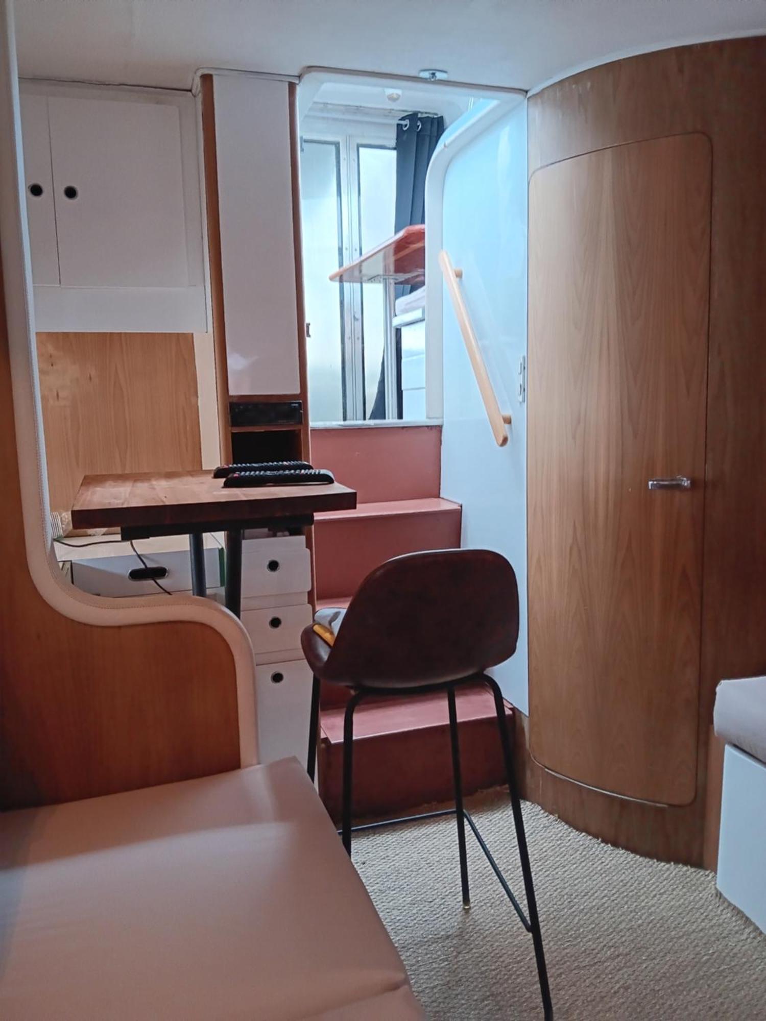 Bateau Cocoon En Amoureux * Burdeos