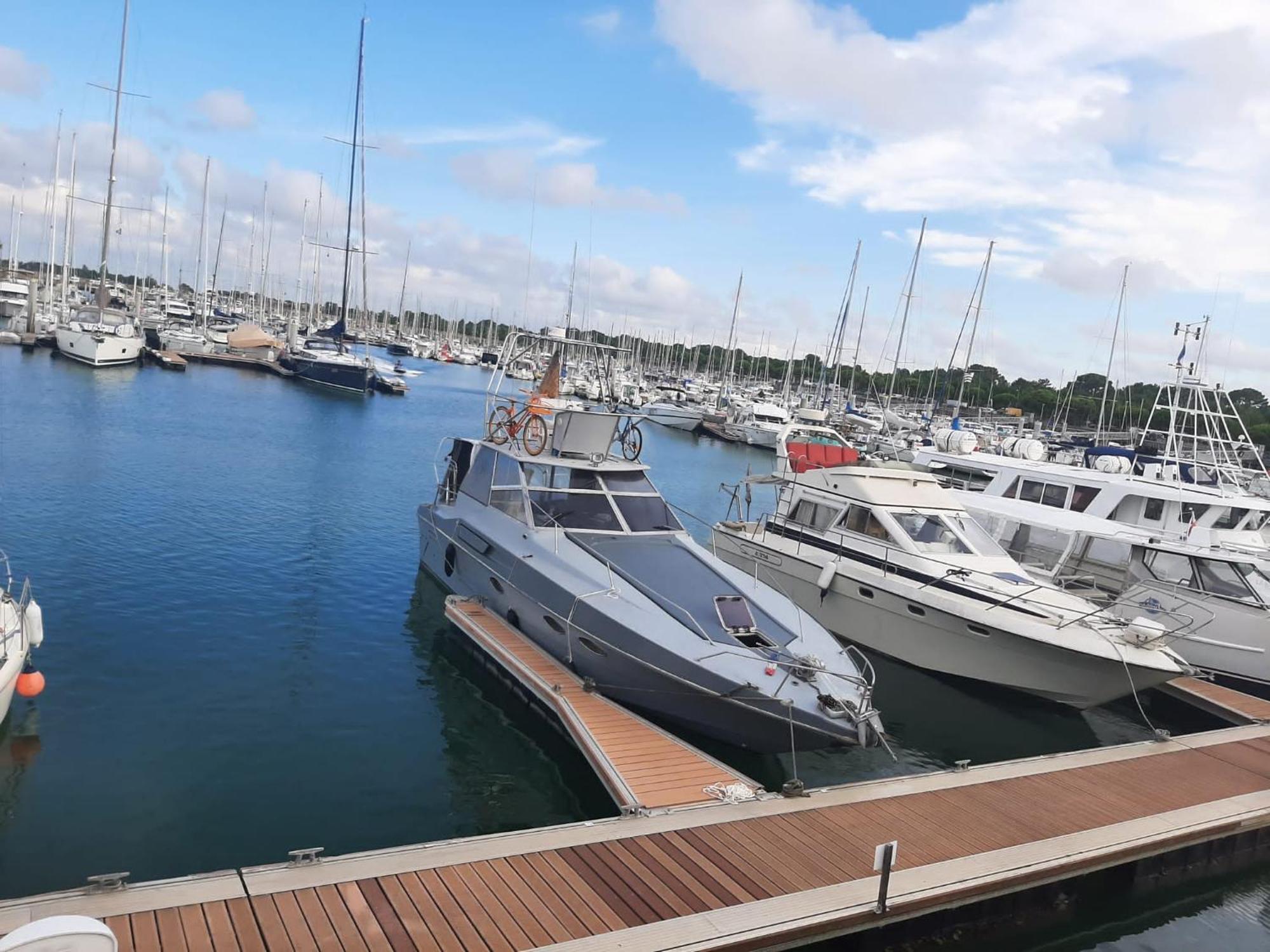 Botel Bateau Cocoon En Amoureux